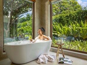 別墅, 1 間臥室, 私人泳池, 海景 | 高級寢具、羽絨被、迷你吧、房內夾萬