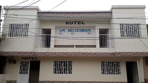 Mặt tiền nơi lưu trú