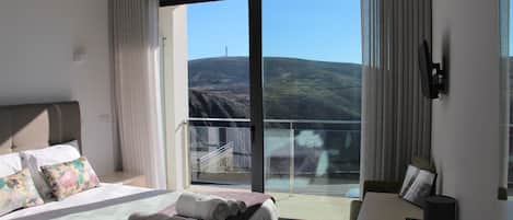 Minibar, mörklÀggningsgardiner, ljudisolering och gratis barnsÀngar