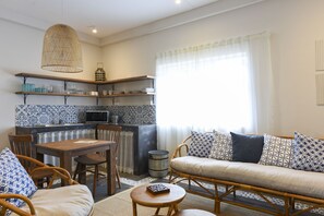 Standard Triple Room | Interior - Kaz'alala Hosted B&B (Bel Ombre)