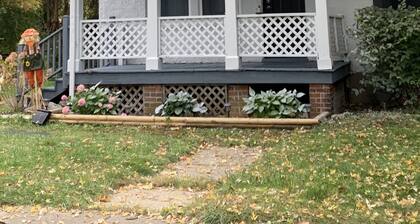 3 Bedroom House in Pontiac near Auburn Hill, Palace DTE Energy