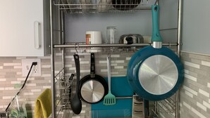Sudah termasuk sarapan ambil sendiri