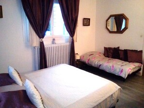 Triple Room, Shared Bathroom | Individually decorated, individually furnished, free WiFi, bed sheets
