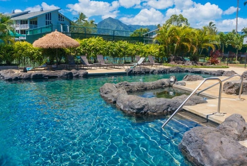 Majestic North Shore "Cliffs" Condo