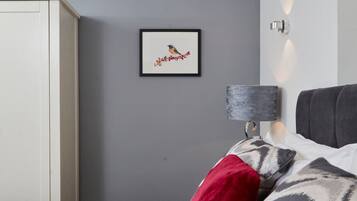 1 chambre, bureau, fer et planche Ă repasser, Wi-Fi