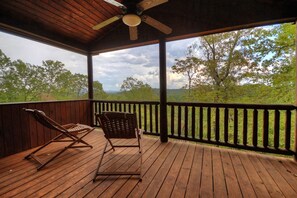 Cabin | Balcony - Oakawana Lodge (Blue Ridge)