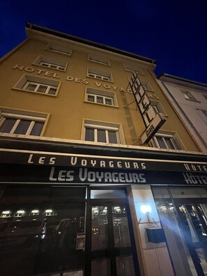 Front of property - Hotel Les Voyageurs (Modane)
