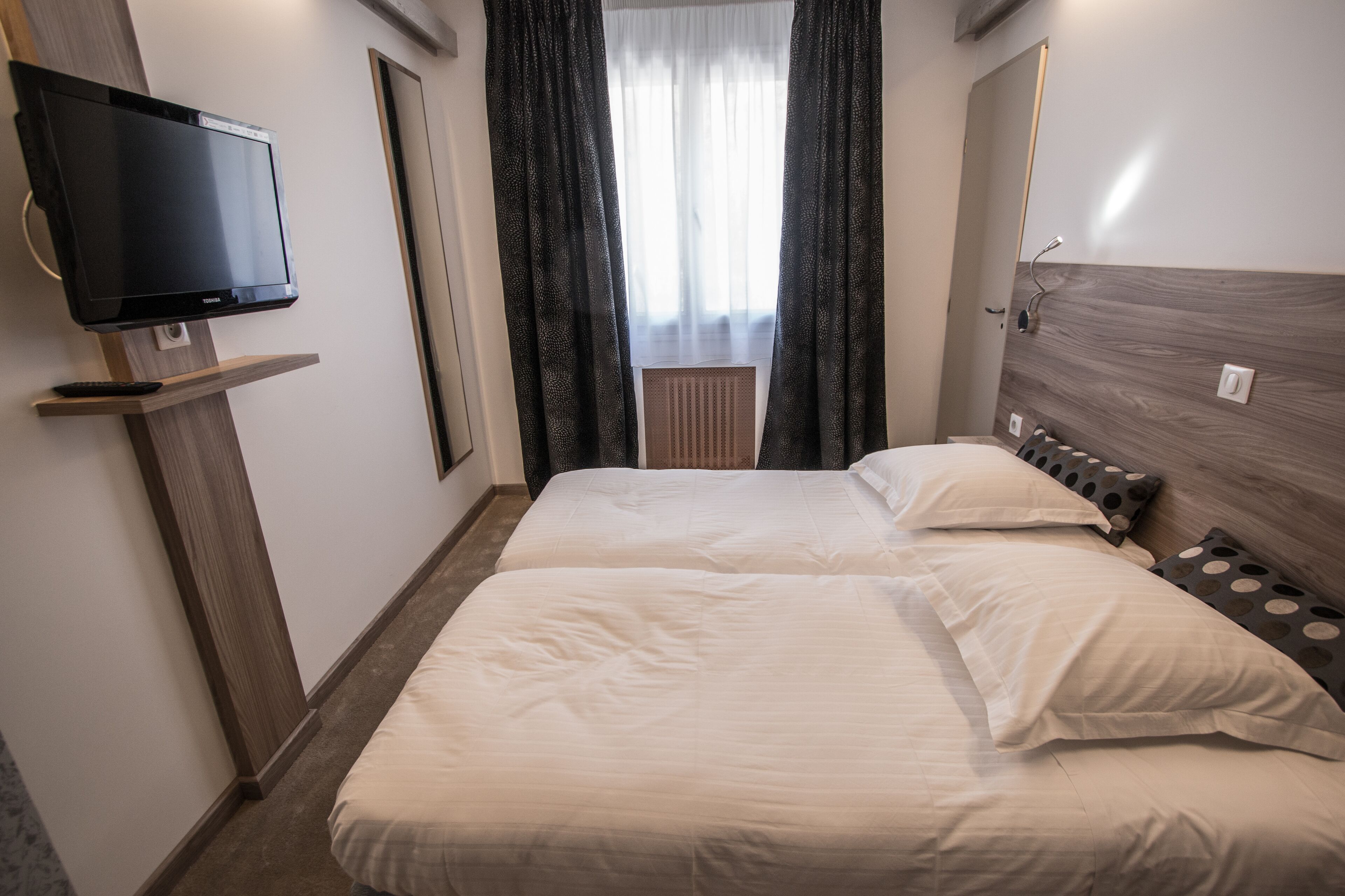 twin room | 1 bedroom, desk, free wifi, bed sheets