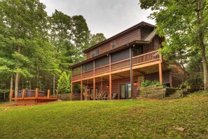 Cabin | Exterior - Bear Dance (Morganton)