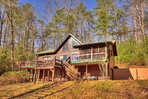 Cabin | Front of property - Fox Hollow (Blue Ridge)