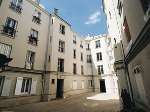Exterior - Small Flat  - Close to Convention (Paris)