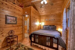 Cabin | 2 bedrooms, desk, free WiFi