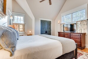 4 bedrooms, iron/ironing board, travel crib, WiFi