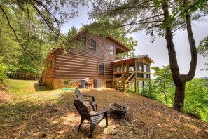 Cabin | Exterior