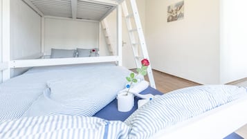 Chambre Quadruple (Yellow Inn 1)