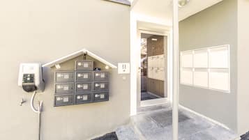 Electric vehicle-charging station