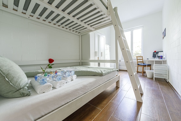 Chambre avec lits jumeaux (Yellow Inn 8)