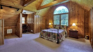 Cabin | 3 phòng ngủ, bàn, truy cập Internet không dây miễn phí 