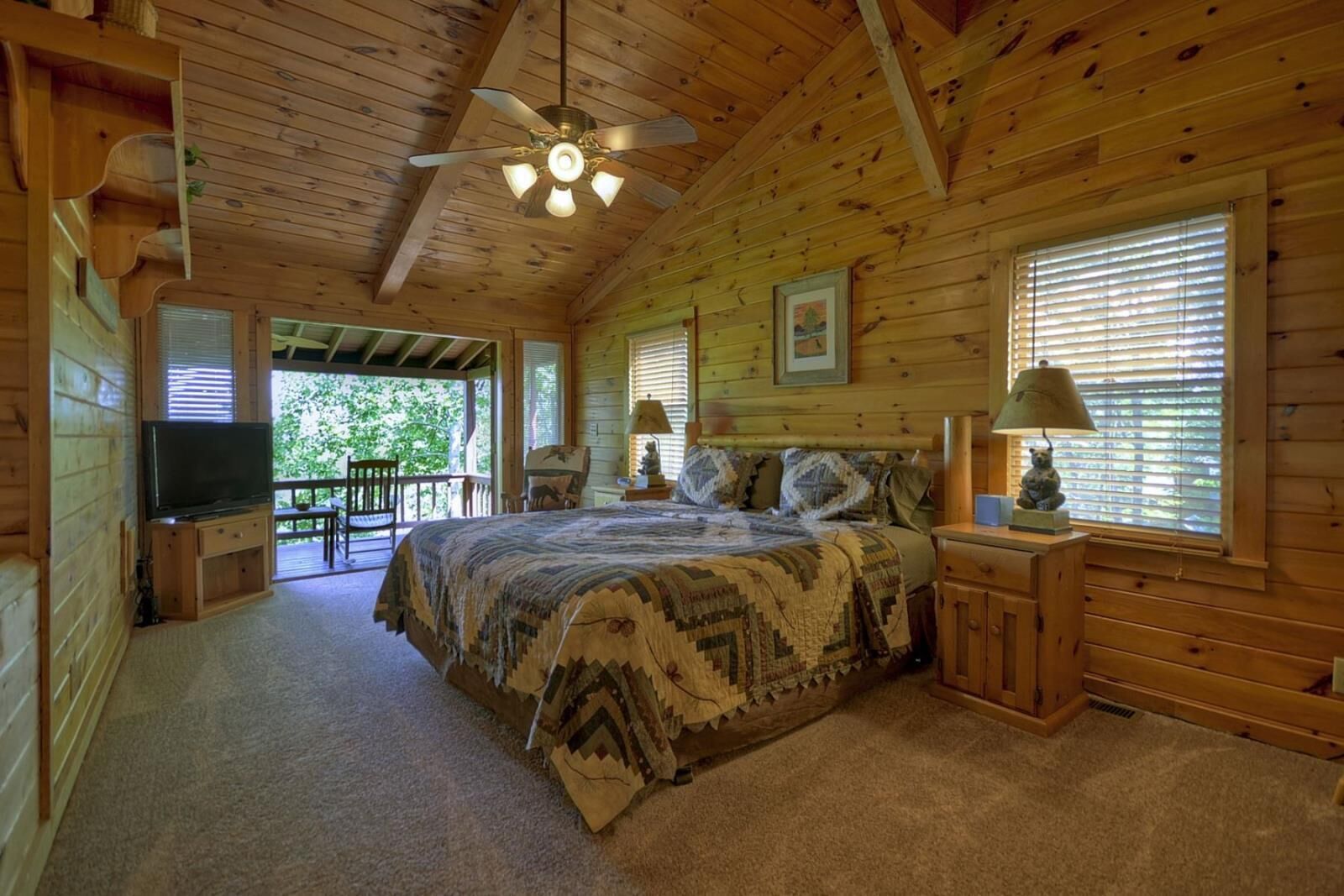 Cabin | 3 bedrooms, desk, free WiFi