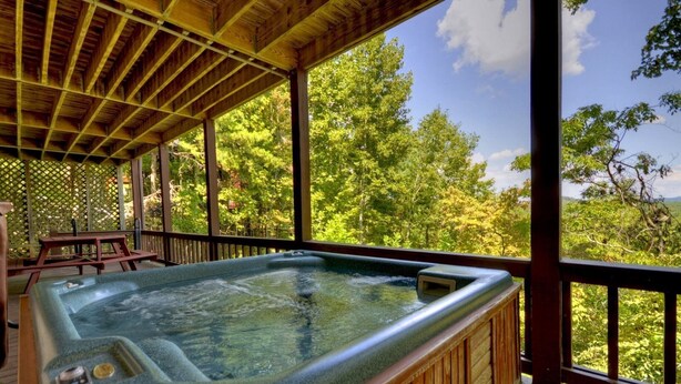 Cabin | Spa - Sunrise (Morganton)