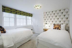 3 bedrooms, hypo-allergenic bedding, iron/ironing board, free WiFi