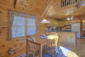 Cabin | Private kitchen | Stovetop, dishwasher, cookware/dishes/utensils