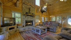Cabin | Living room | Flat-screen TV, fireplace, DVD player, stereo