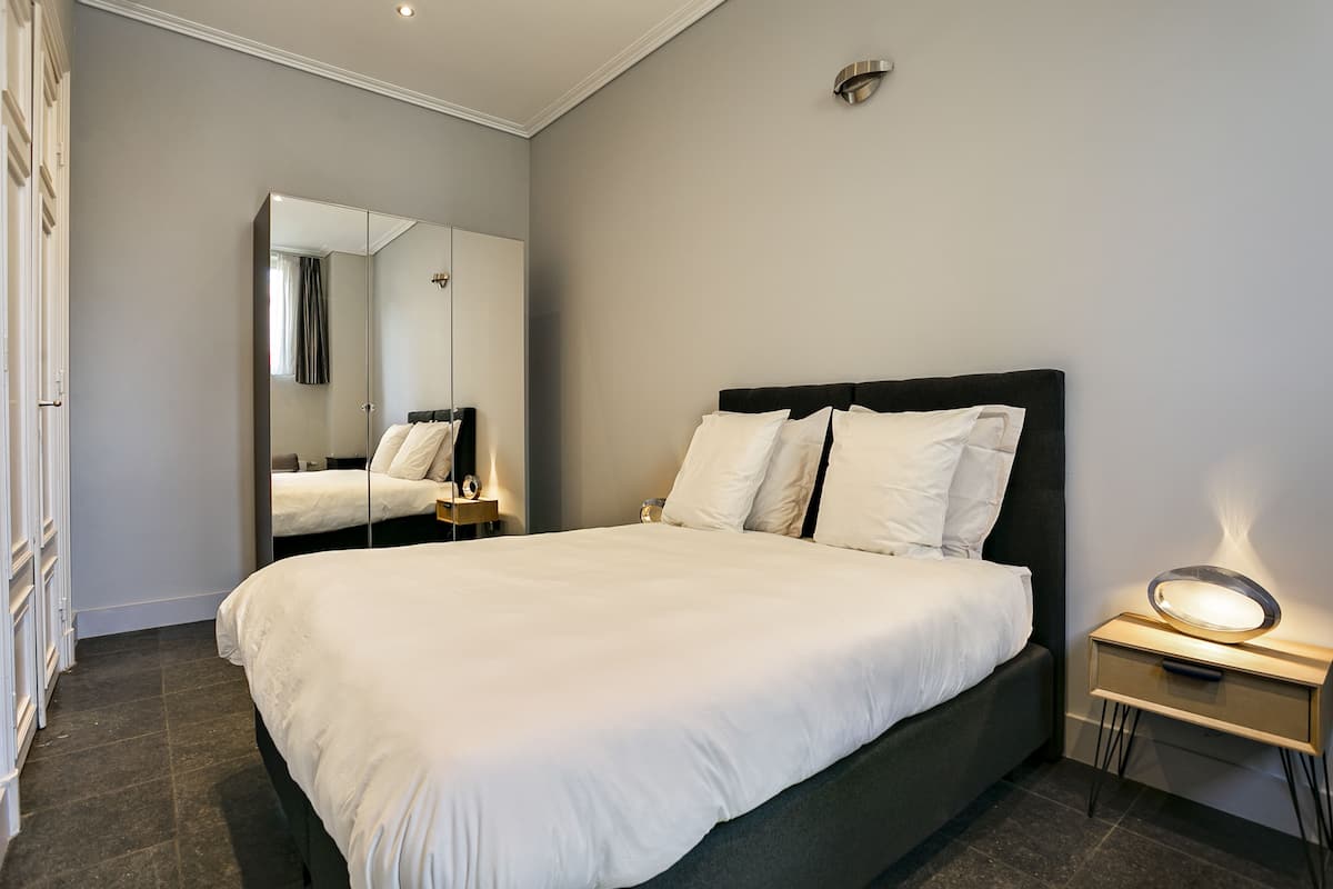 Habitación cuádruple Deluxe (La 3) | Sábanas de algodón egipcio, ropa de cama de alta calidad y edredón