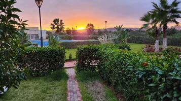 Departamento, 2 habitaciones, planta baja | Terraza o patio