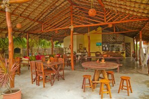 Beach bar - Pousada Brisamares (Luis Correia)