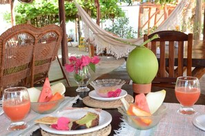 Free daily buffet breakfast - Pousada Brisamares (Luis Correia)