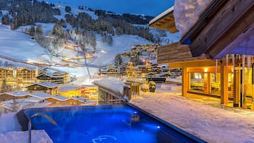 Indoor pool, outdoor pool