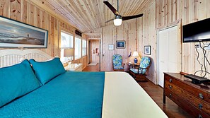 3 bedrooms, free WiFi - Salt Pines Cottage on 9th Street (Port Aransas)