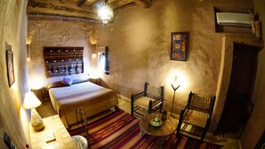 Standard Double Room | WiFi (free), bed sheets - Dar Kamar (Ouarzazate)
