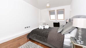 Modern 2 Bedroom Apartment