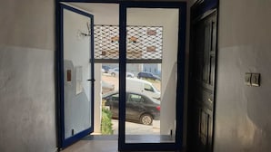 Property entrance - Établissement El Yandouzi (Ben Taieb)