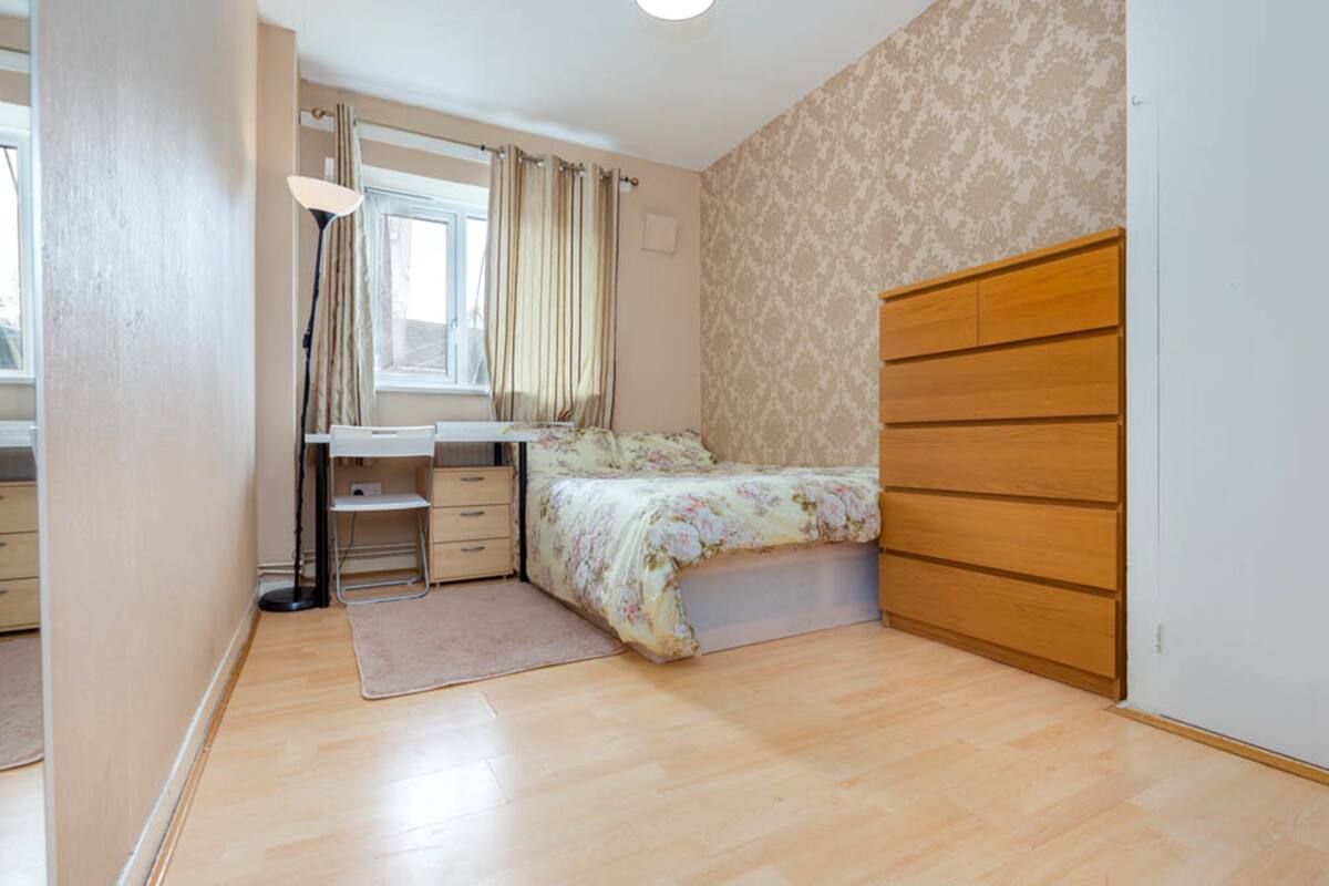 Deluxe-huone | Työpöytä, ilmainen Wi-Fi, vuodevaatteet