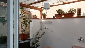 Monolocale, terrazzo | Terrazza/patio