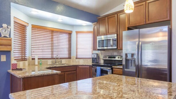 House | Private kitchen - 1457 Gilbert (Gilbert)