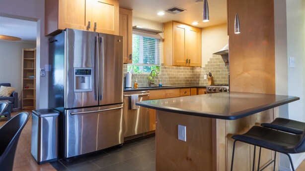 House | Private kitchen - 6552 Scottsdale (Scottsdale)