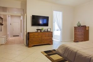 4 bedrooms, desk, free WiFi - 4BR Mesa Home (Mesa)