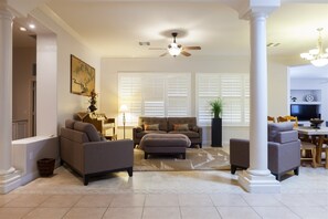 Télévision à écran plat