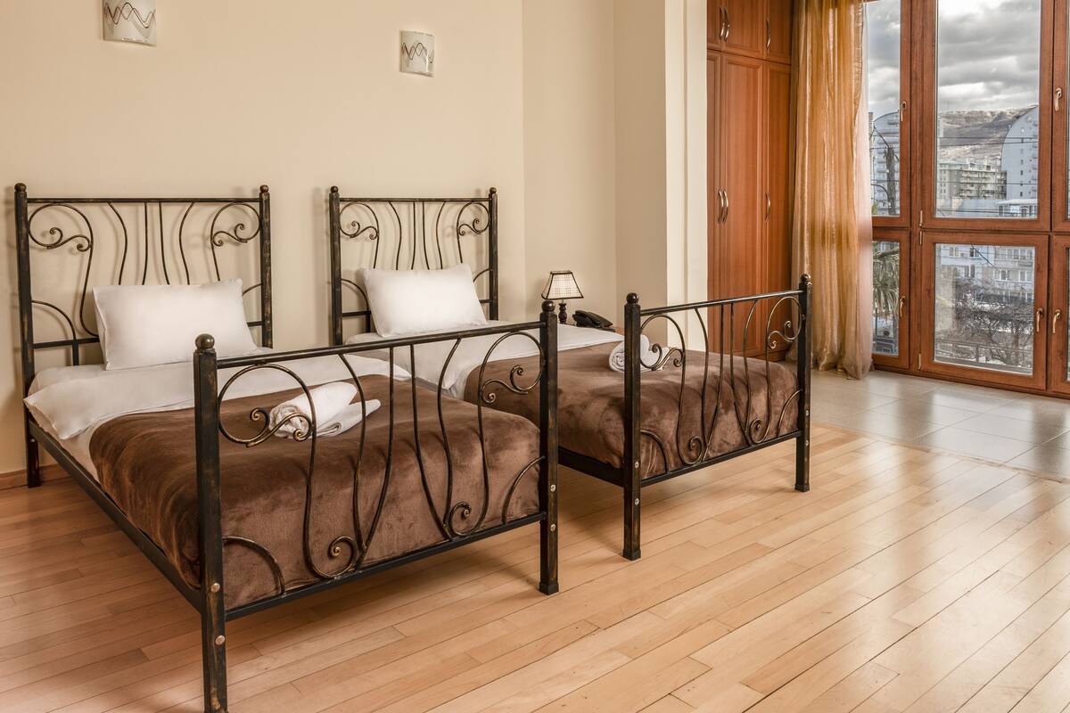 Large Twin Room