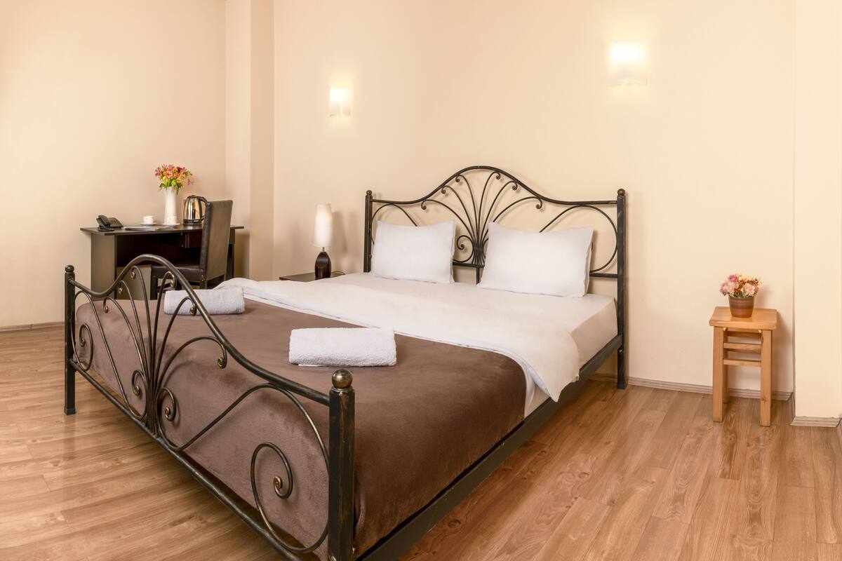 Chambre Double, vue jardin