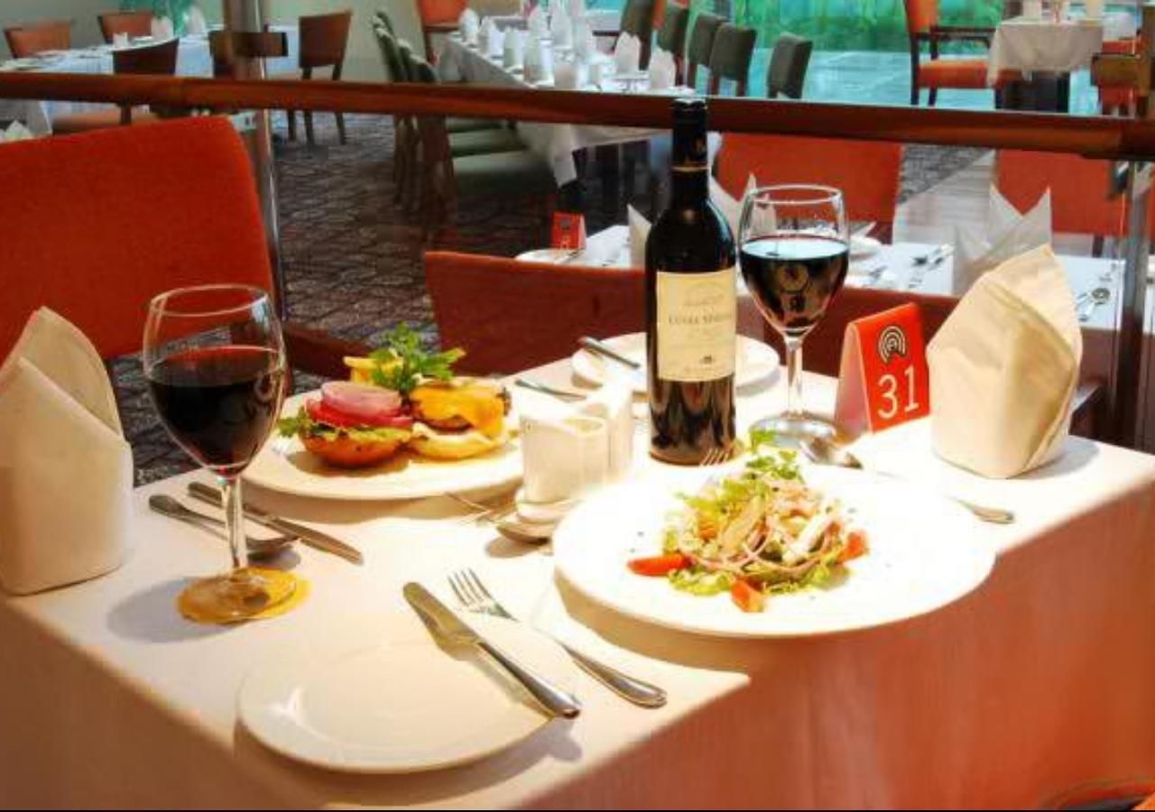 Free English breakfast on weekends