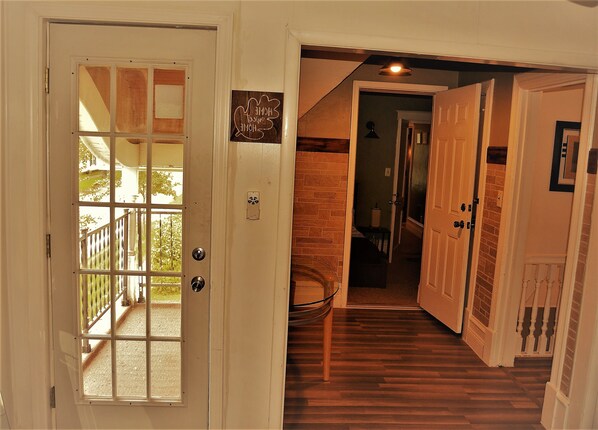 City Pads | Balcony - Riverside (Grand Forks)