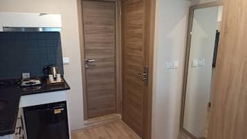 Elegance Suite | Minibar, sistema de insonorización, wifi gratis