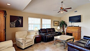 TV - The Naughty Monkey (Port Aransas)