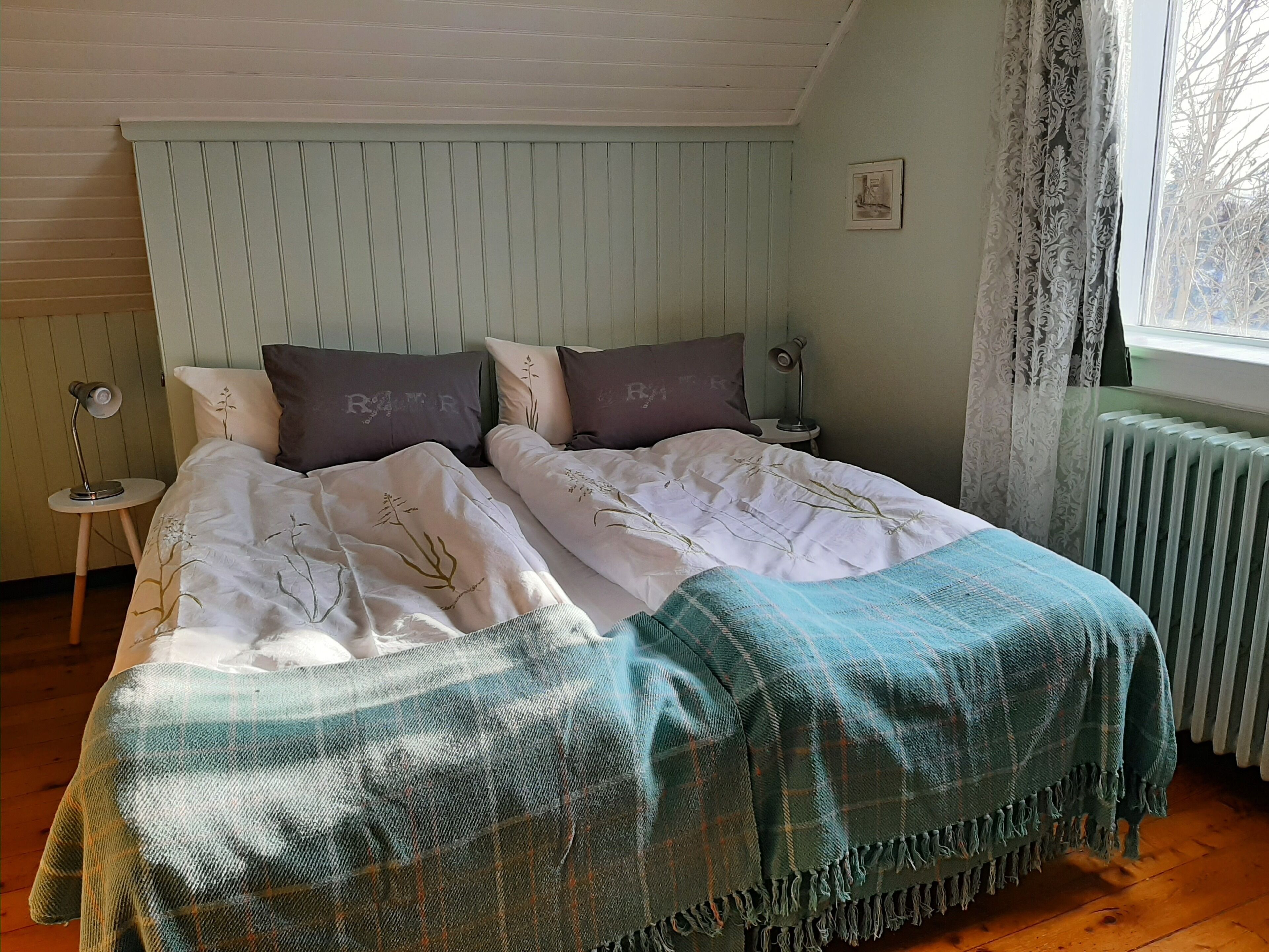Double Room, Shared Bathroom | Desk, blackout drapes, soundproofing, bed sheets