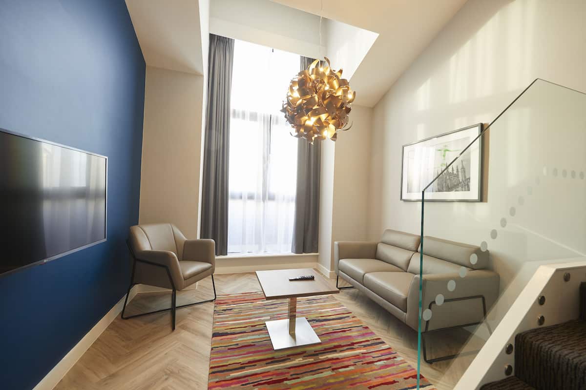 1 bedroom, in-room safe, desk, laptop workspace